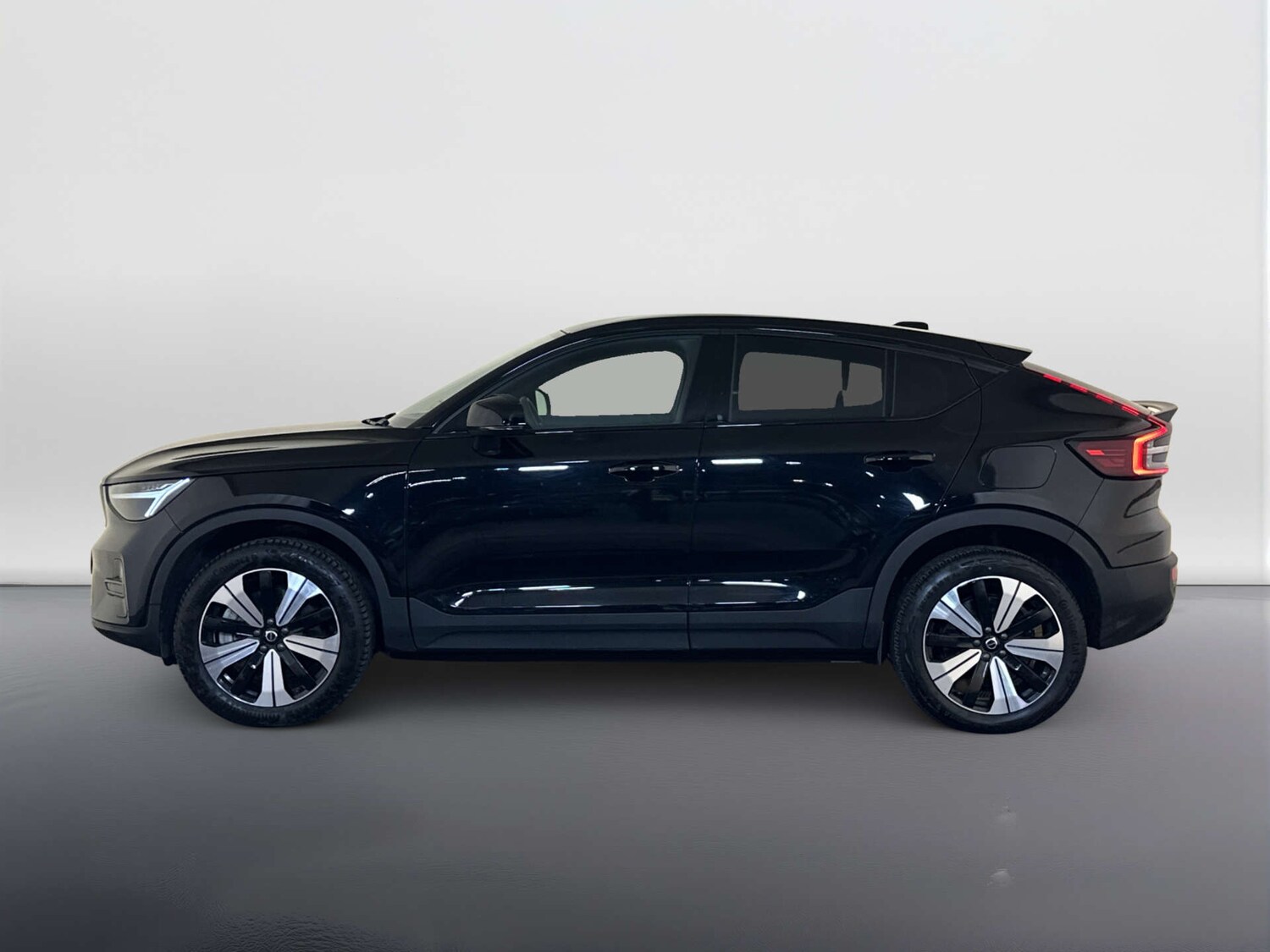 Used Volvo C40 2023 for sale - 77988238: Photo 7