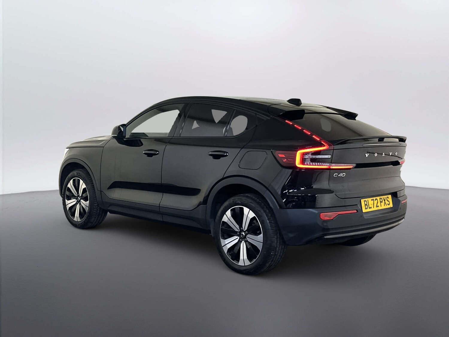 Used Volvo C40 2023 for sale - 77988238: Photo 8