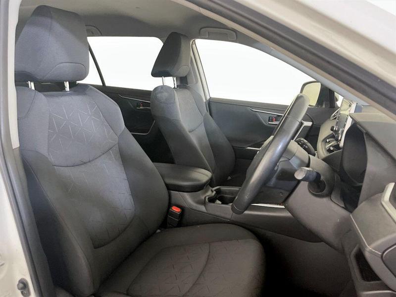Used Toyota RAV4 2021 for sale - 76415921: Photo 13