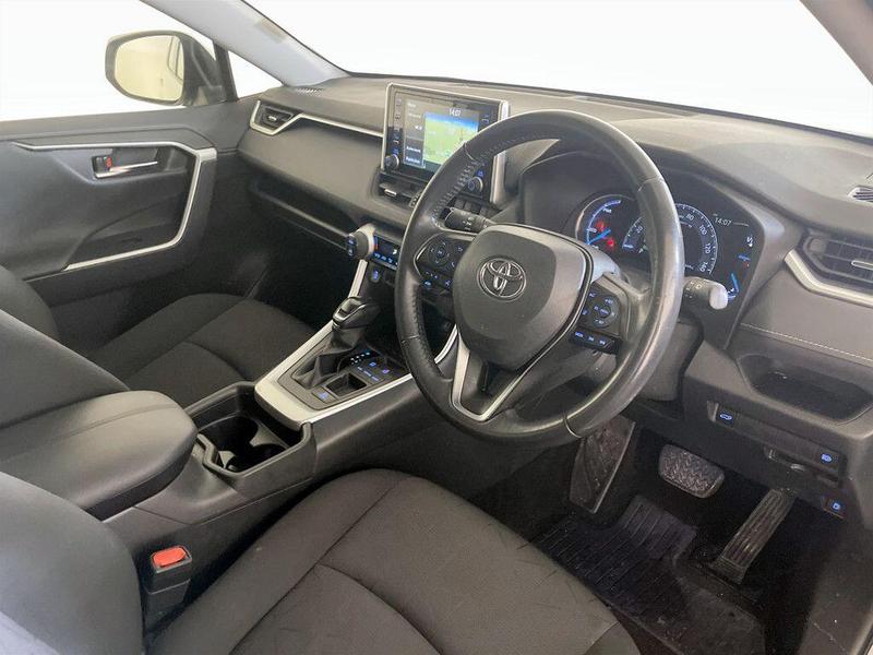 Used Toyota RAV4 2021 for sale - 76415921: Photo 15