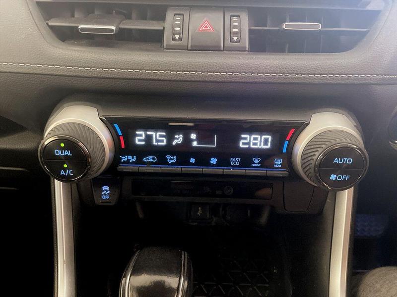 Used Toyota RAV4 2021 for sale - 76415921: Photo 25