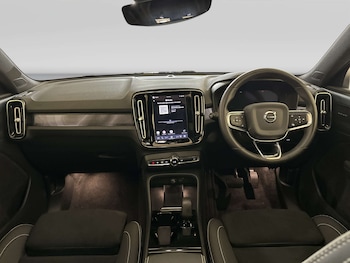 Used Volvo XC40 2023 for sale - 79334844: Photo