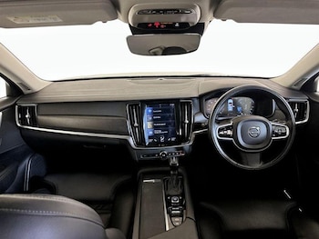 Used Volvo V90 2018 for sale - 75969394: Photo