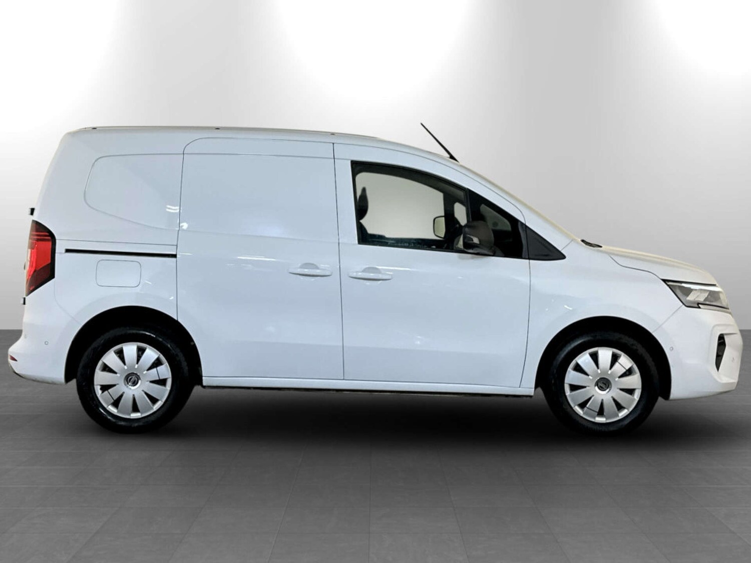 Used Nissan Other 2023 for sale - 77406136: Photo 10