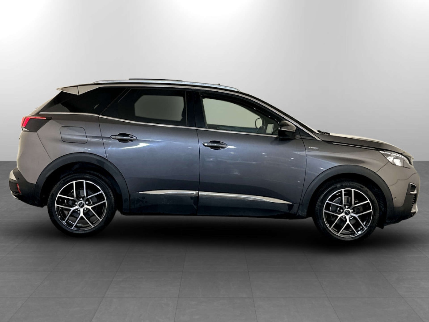 Used Peugeot 3008 2018 for sale - 77262808: Photo 11