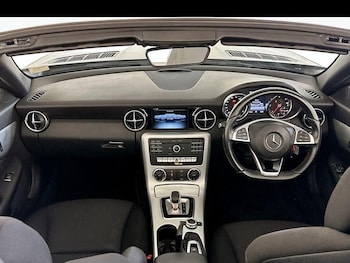 Used Mercedes-Benz SLC 2016 for sale - 75985260: Photo