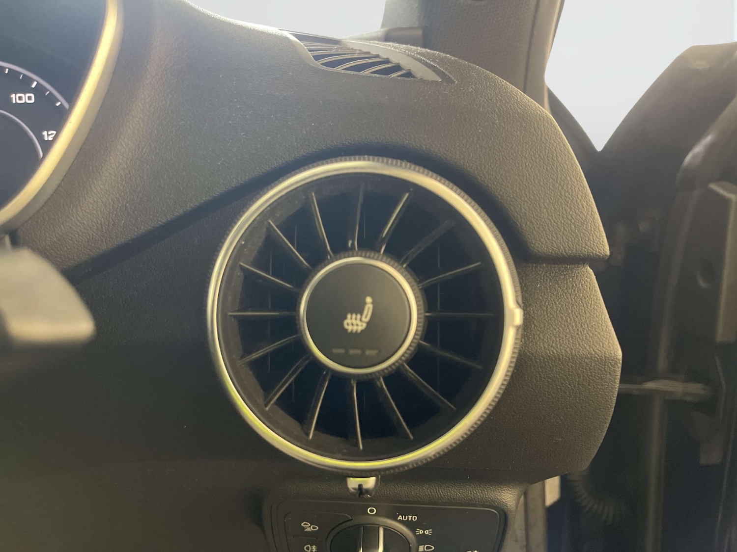 Used Audi TT 2015 for sale - 78016437: Photo 20