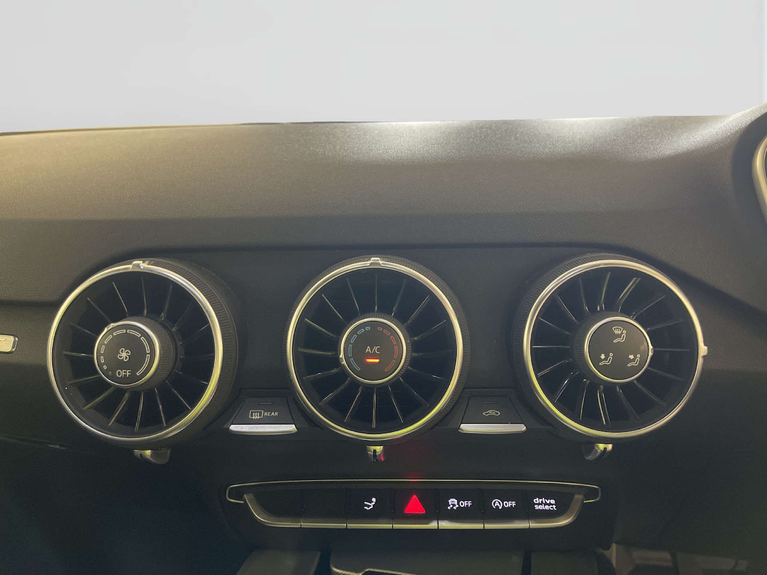 Used Audi TT 2015 for sale - 78016437: Photo 22