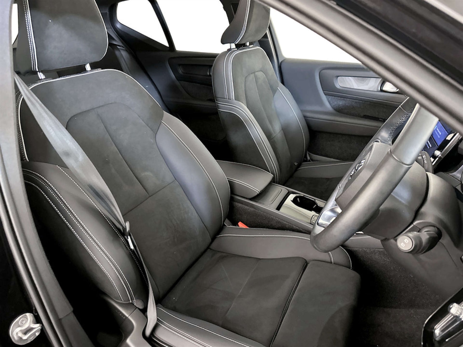 Used Volvo XC40 2022 for sale - 77420203: Photo 12