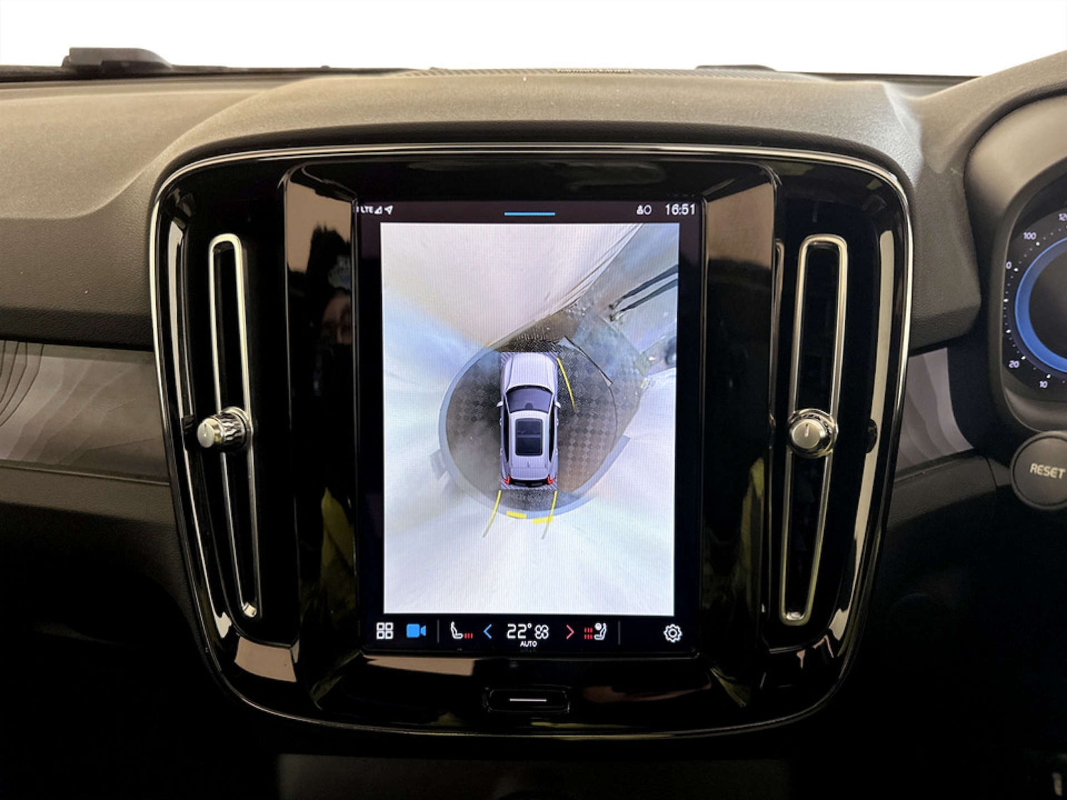 Used Volvo XC40 2022 for sale - 77420203: Photo 20