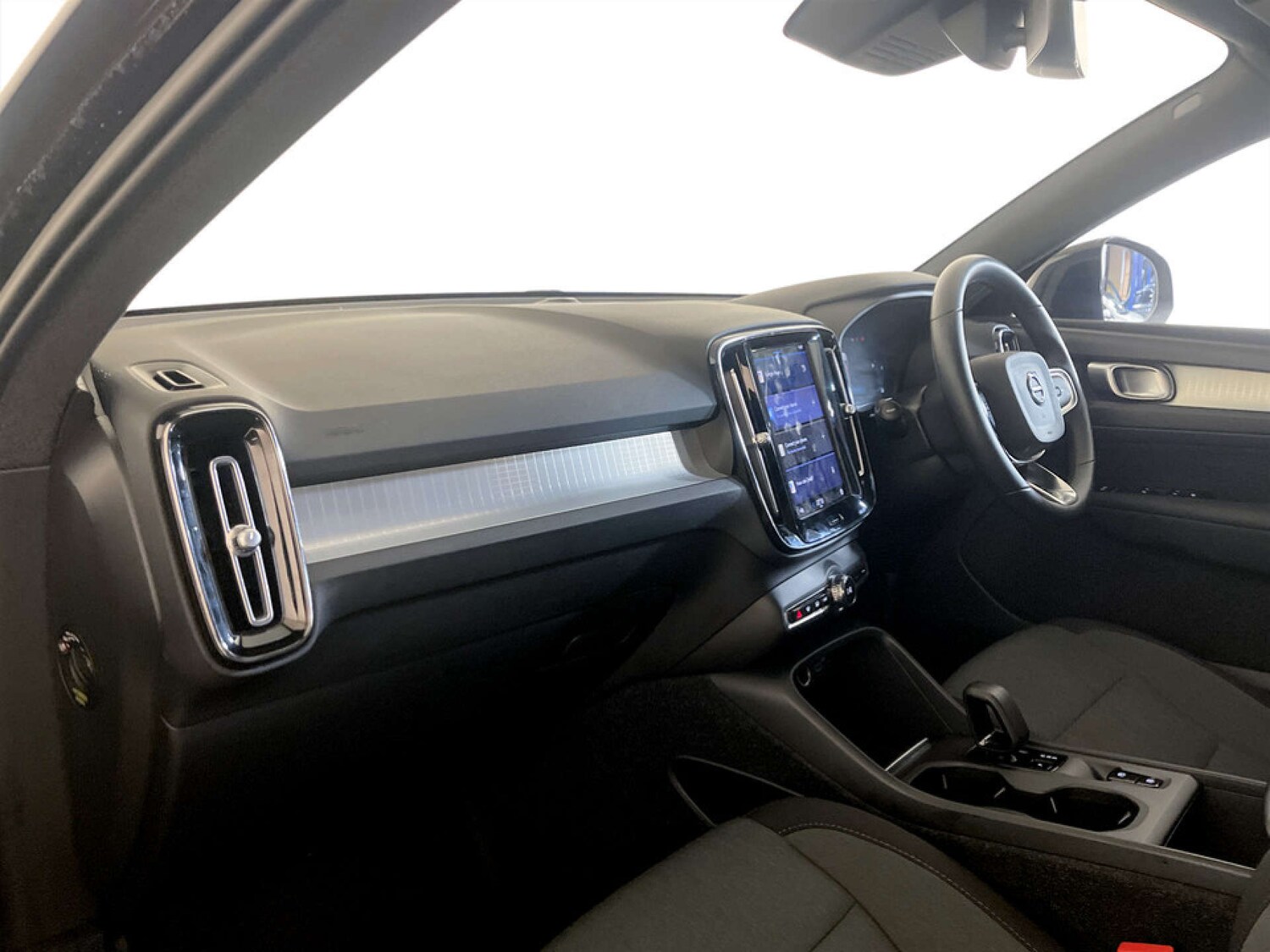 Used Volvo XC40 2022 for sale - 77984316: Photo 12