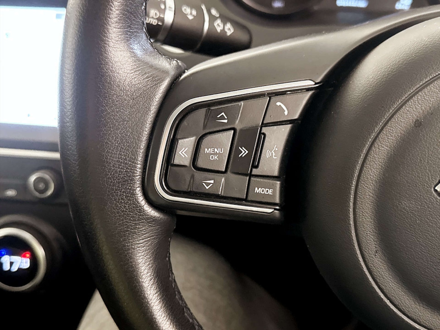 Used Jaguar E-Pace 2019 for sale - 77185434: Photo 17