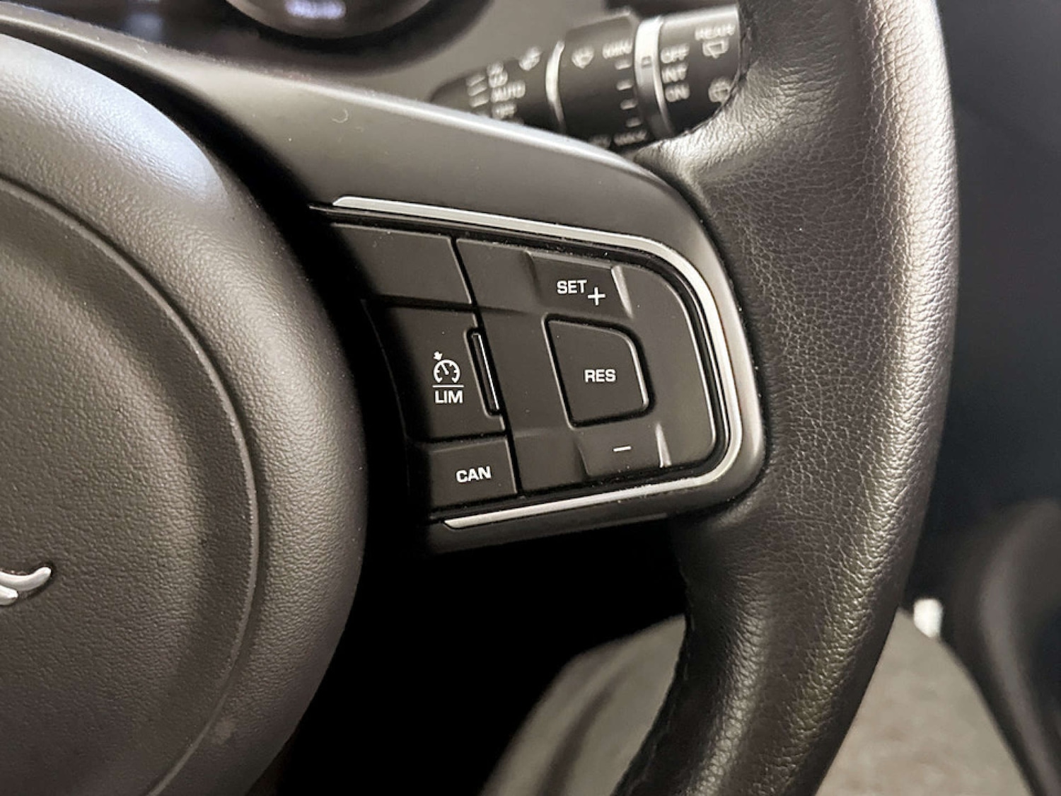 Used Jaguar E-Pace 2019 for sale - 77185434: Photo 19