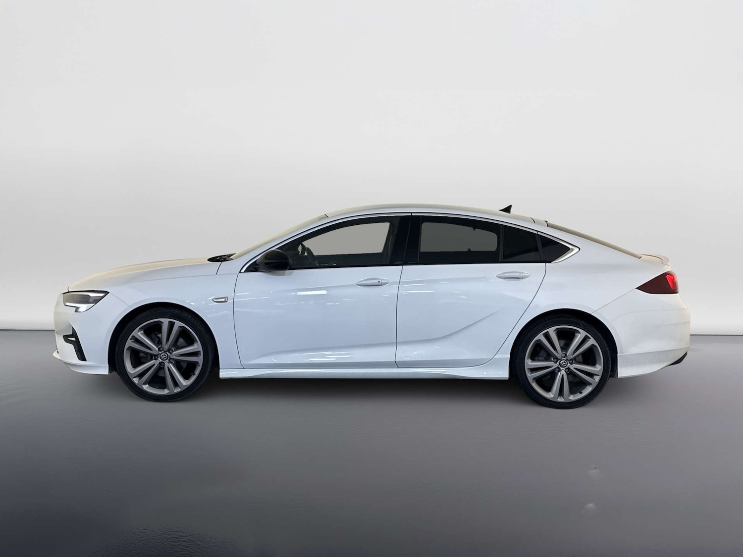 Used Vauxhall Insignia 2021 for sale - 77905805: Photo 7