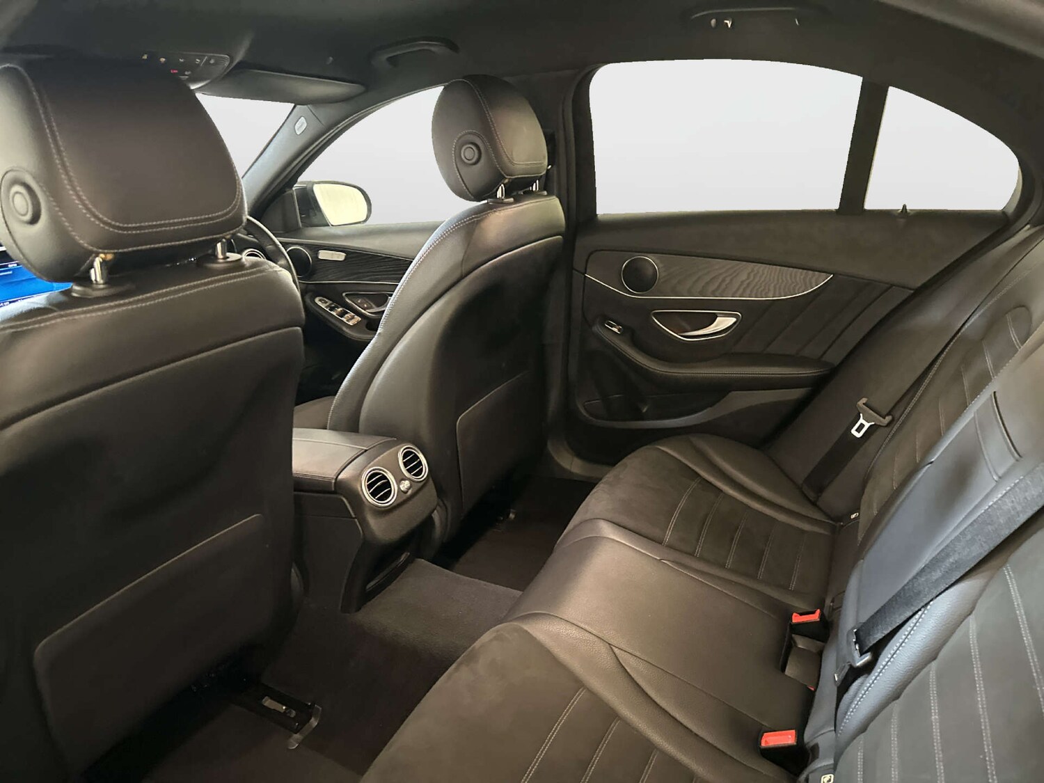 Used Mercedes-Benz C Class 2018 for sale - 78165553: Photo 14