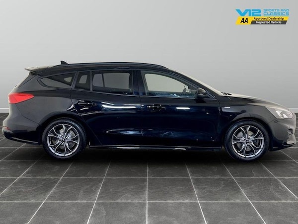 Used Ford Focus 2021 for sale - 75712579: Photo 11