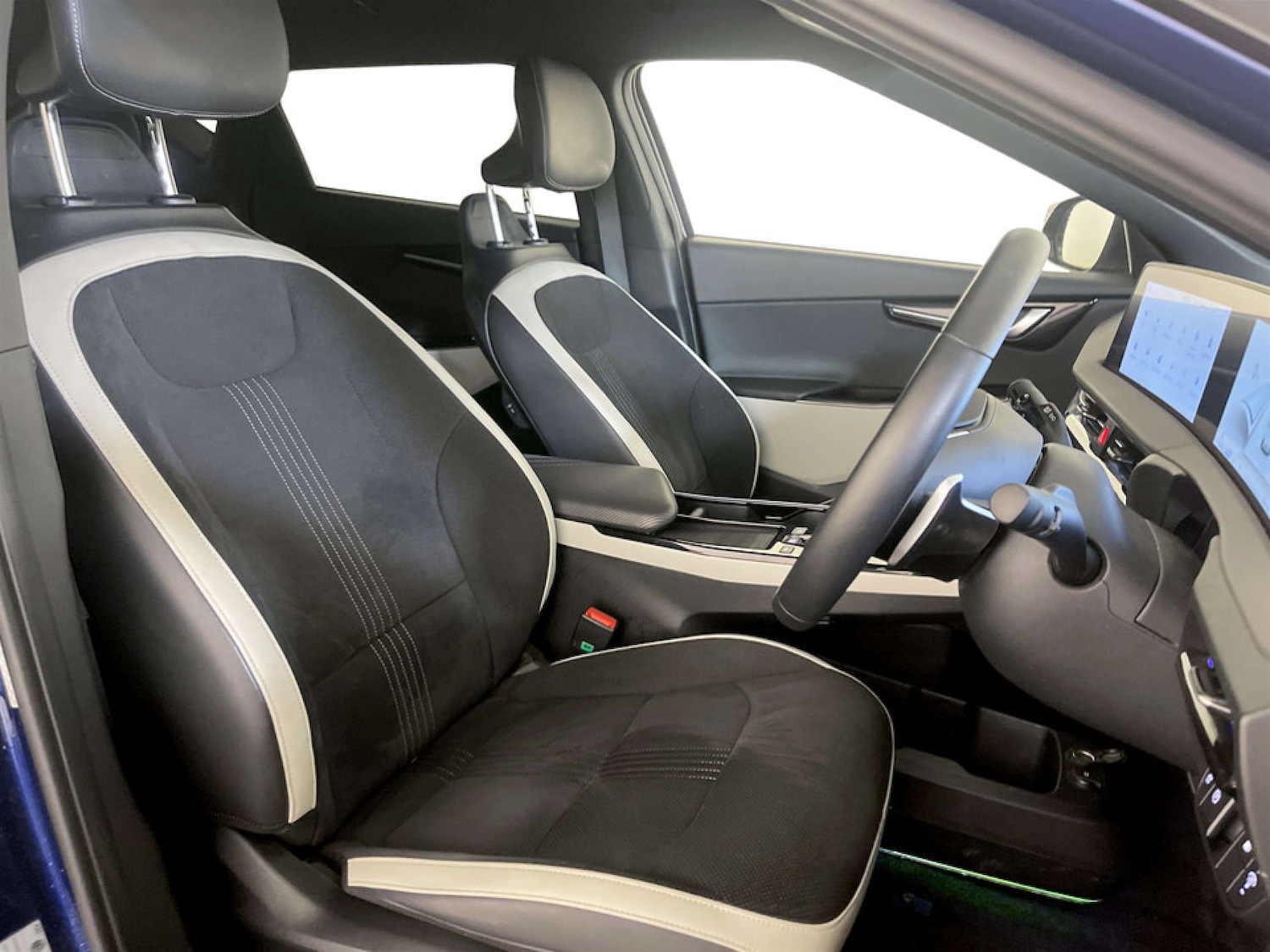 Used Kia EV6 2023 for sale - 77446410: Photo 13