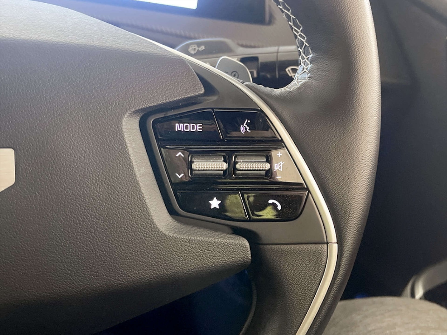 Used Kia EV6 2023 for sale - 77446410: Photo 19