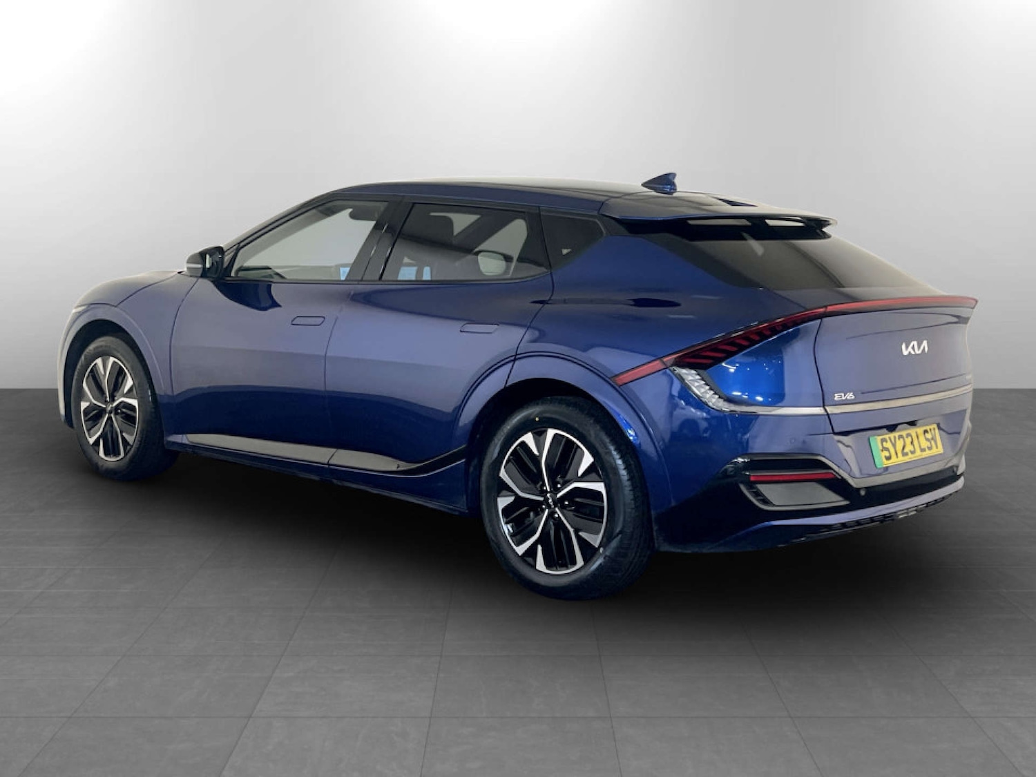 Used Kia EV6 2023 for sale - 77446410: Photo 8