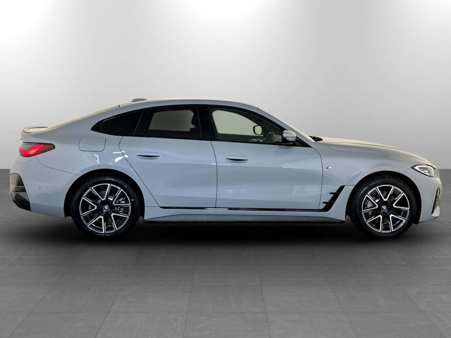 Used BMW i4 2022 for sale - 77185467: Photo 11