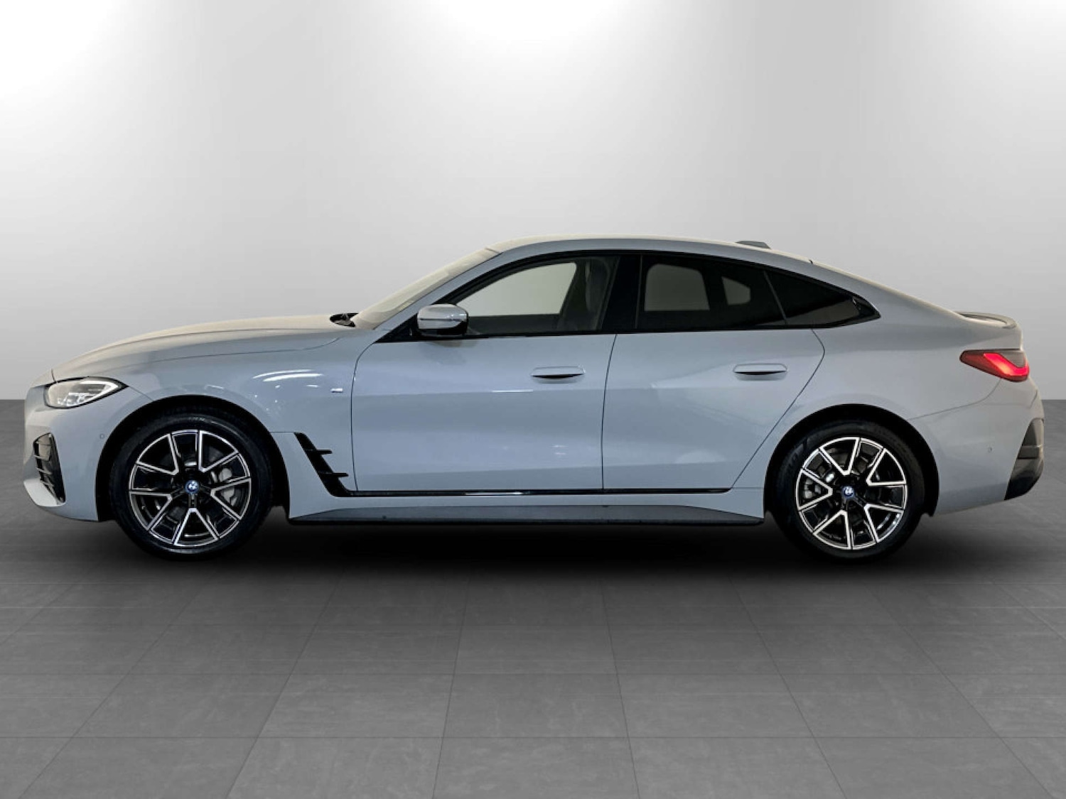 Used BMW i4 2022 for sale - 77185467: Photo 7