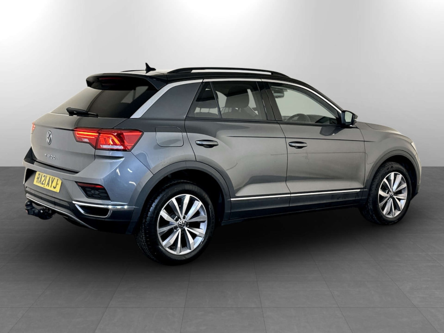 Used Volkswagen T-Roc 2021 for sale - 77643216: Photo 10