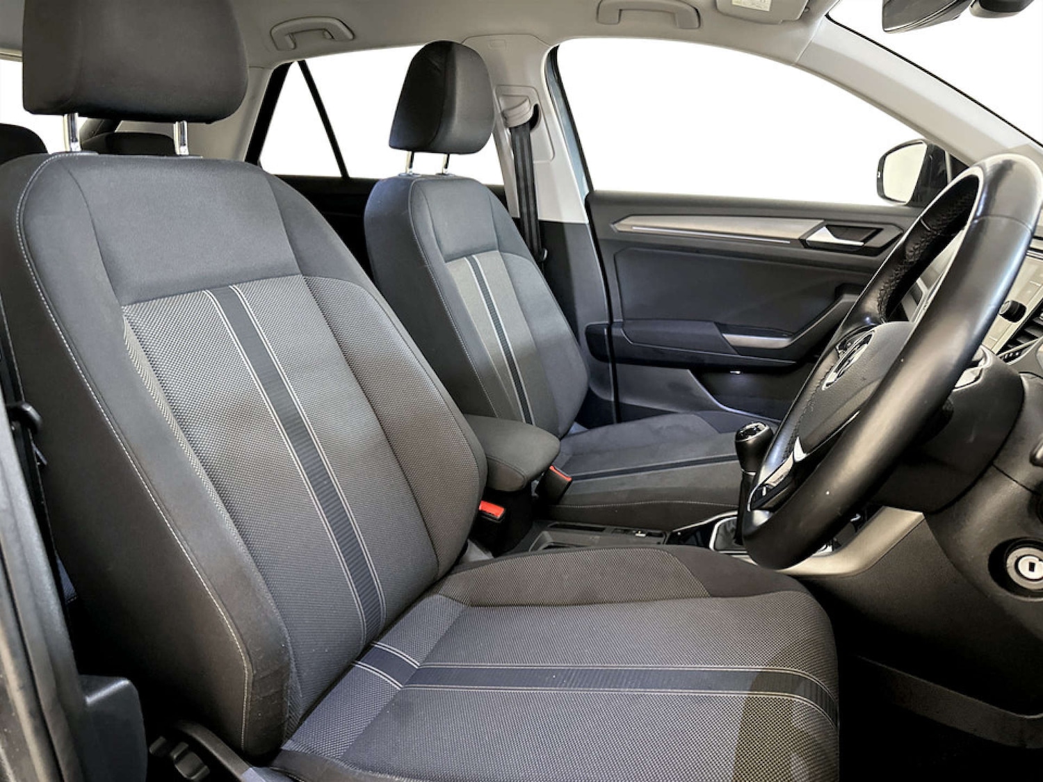 Used Volkswagen T-Roc 2021 for sale - 77643216: Photo 13