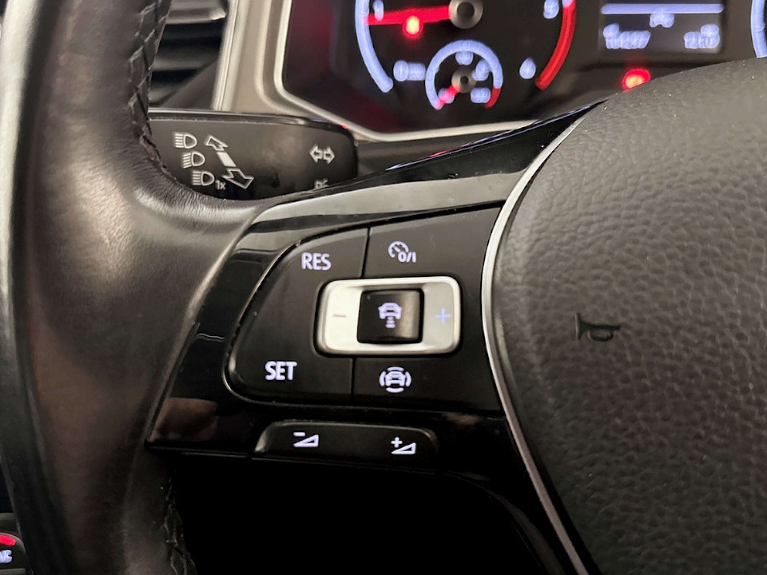 Used Volkswagen T-Roc 2021 for sale - 77643216: Photo 17