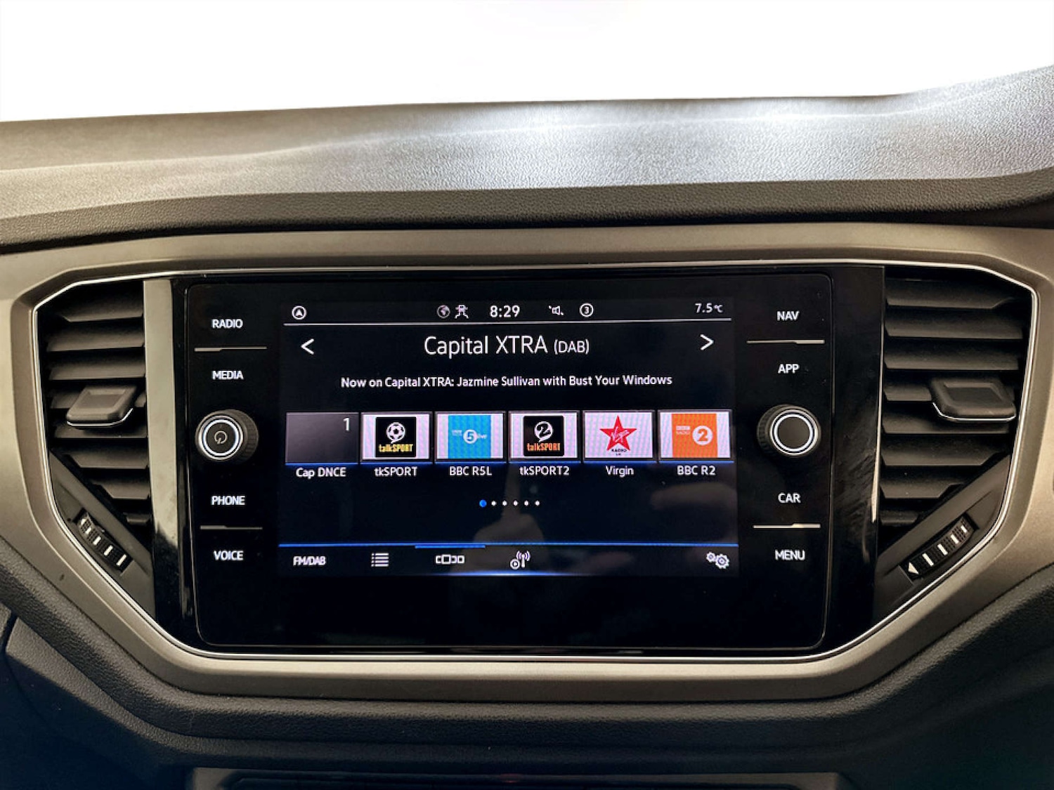 Used Volkswagen T-Roc 2021 for sale - 77643216: Photo 24