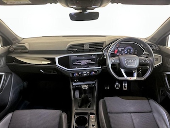 Used Audi Q3 2021 for sale - 75712557: Photo