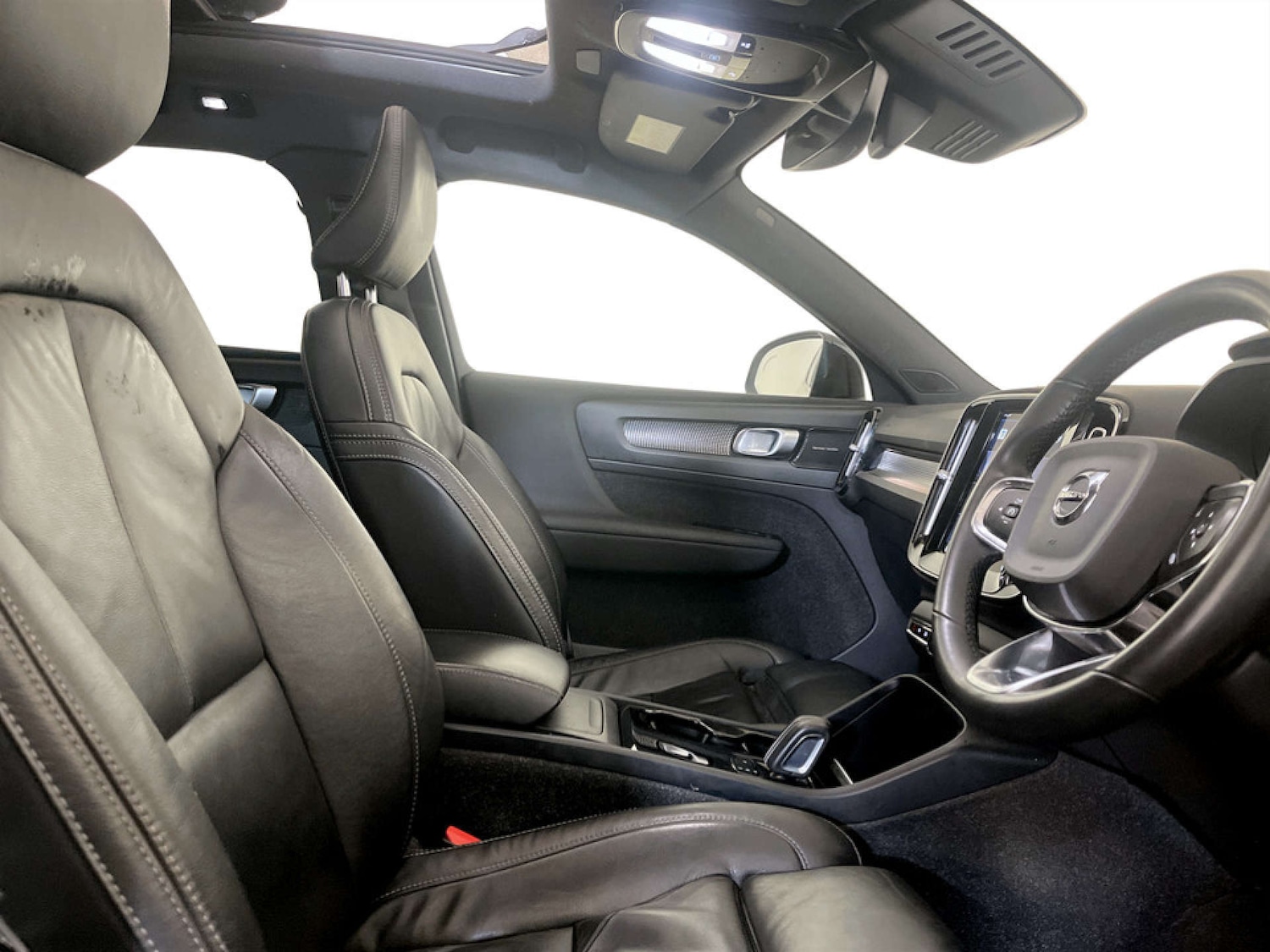 Used Volvo XC40 2021 for sale - 77452463: Photo 12