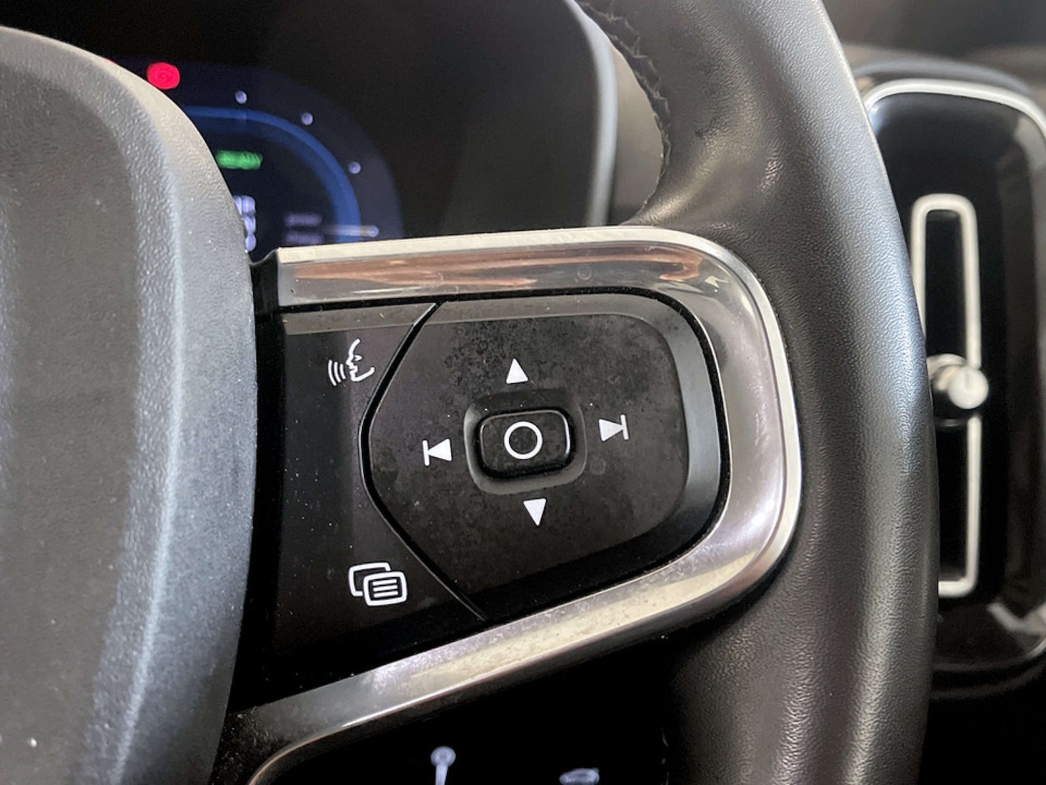 Used Volvo XC40 2021 for sale - 77452463: Photo 18