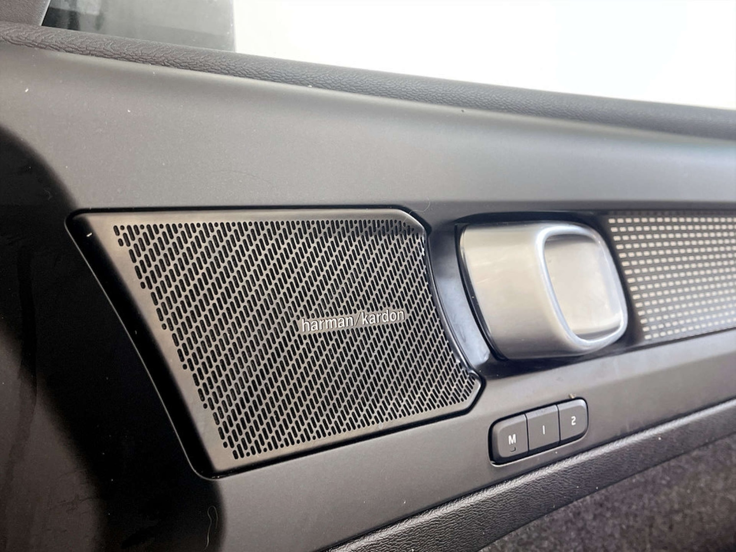 Used Volvo XC40 2021 for sale - 77452463: Photo 19