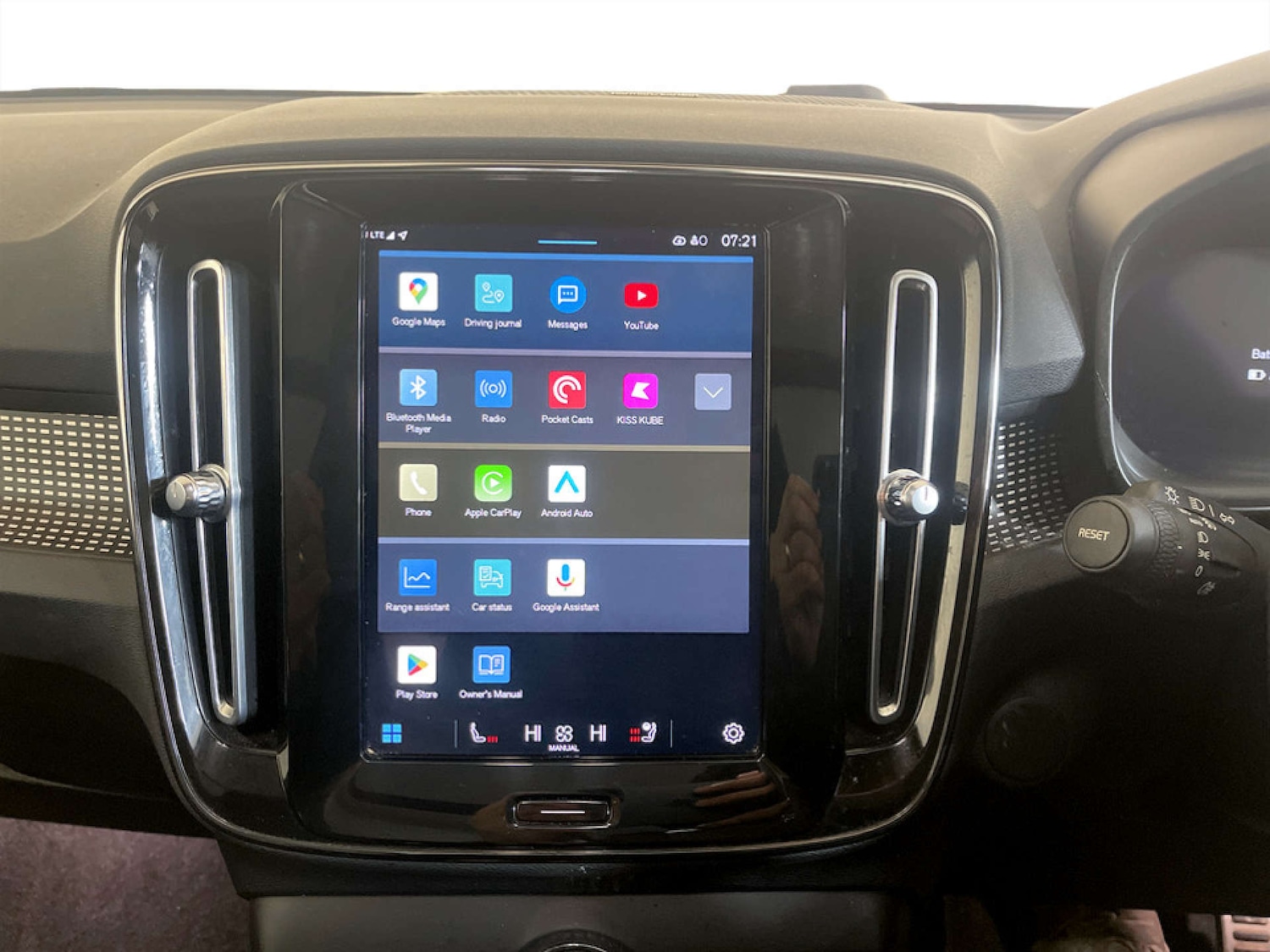 Used Volvo XC40 2021 for sale - 77452463: Photo 22