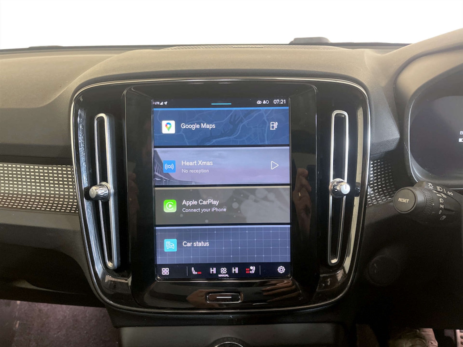 Used Volvo XC40 2021 for sale - 77452463: Photo 23