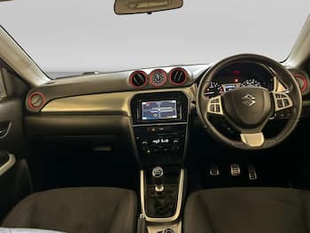 Used Suzuki Vitara 2018 for sale - 79855129: Photo