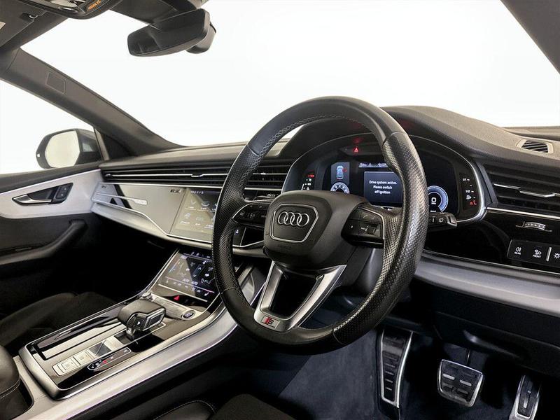 Used Audi Q8 2021 for sale - 76641152: Photo 15