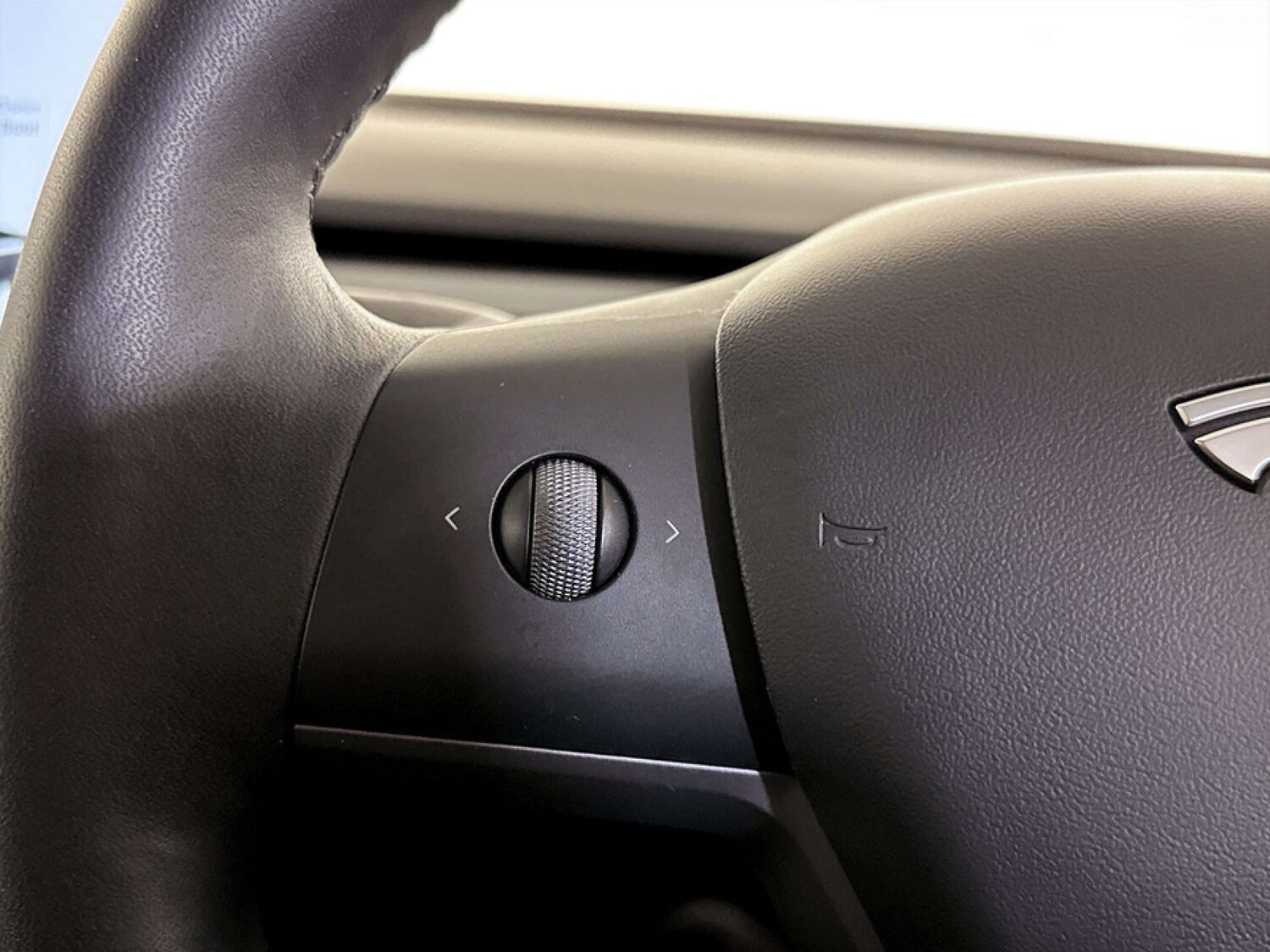 Used Tesla Model 3 2021 for sale - 77490221: Photo 15