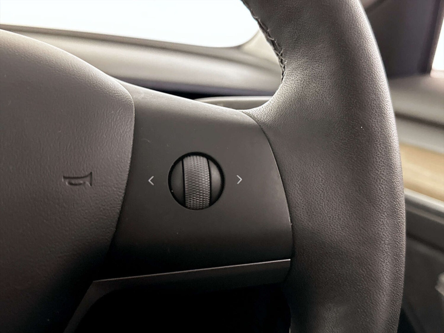 Used Tesla Model 3 2021 for sale - 77490221: Photo 16