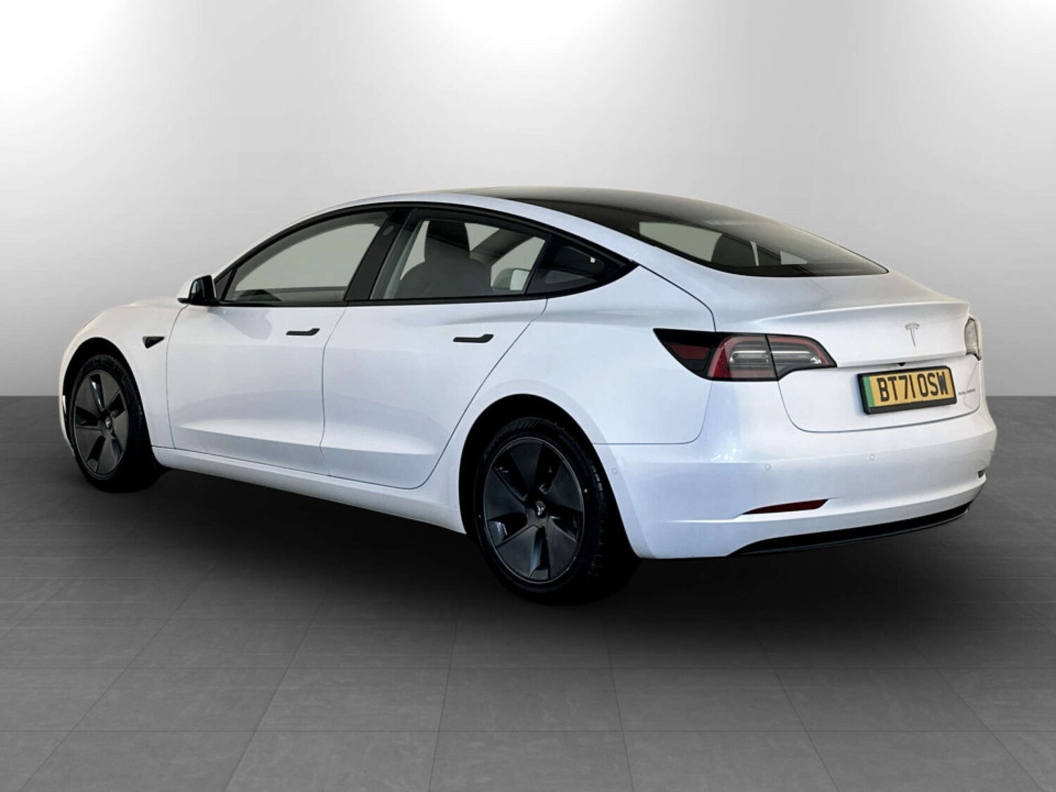 Used Tesla Model 3 2021 for sale - 77490221: Photo 7