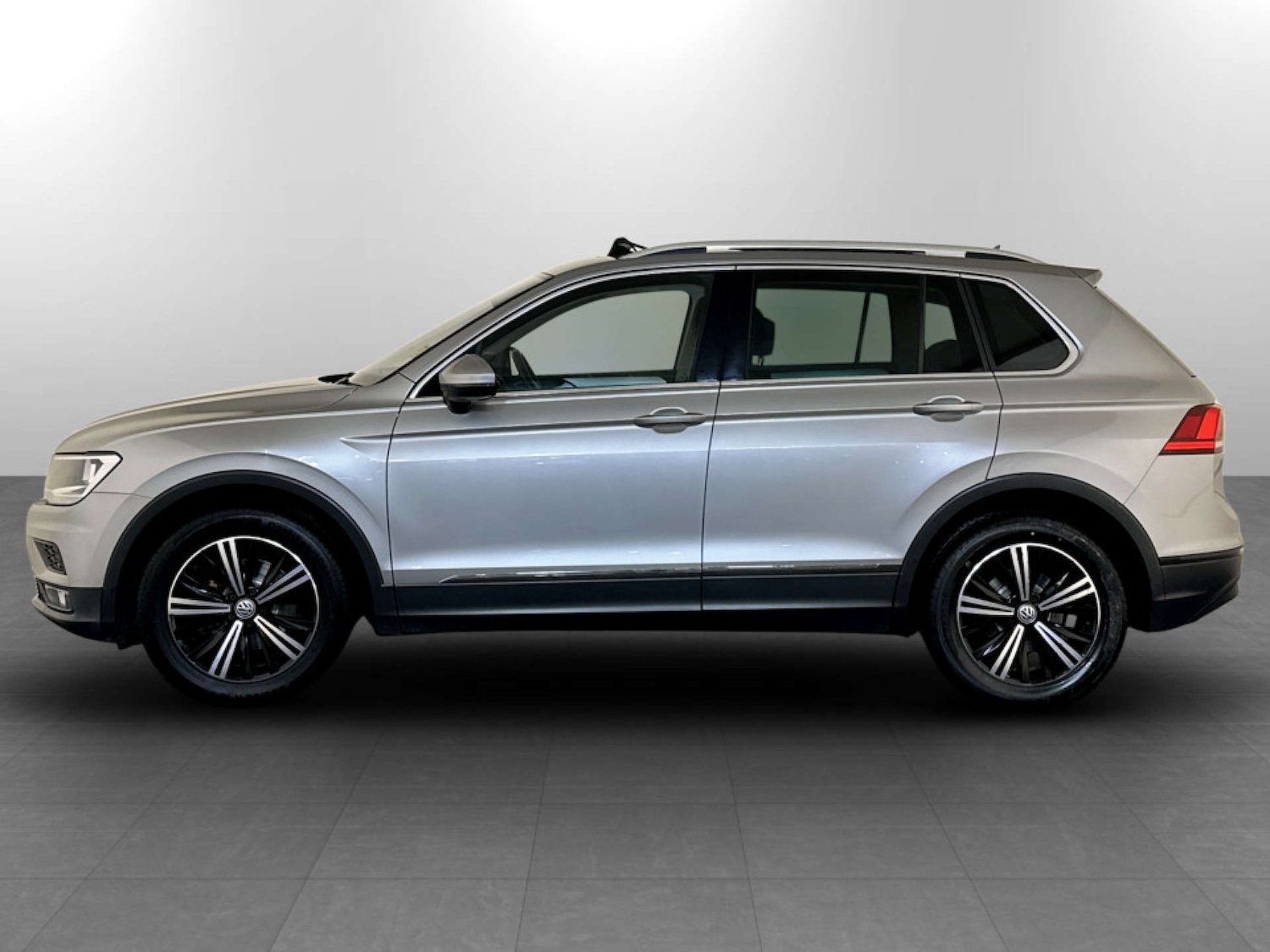 Used Volkswagen Tiguan 2018 for sale - 77364267: Photo 7