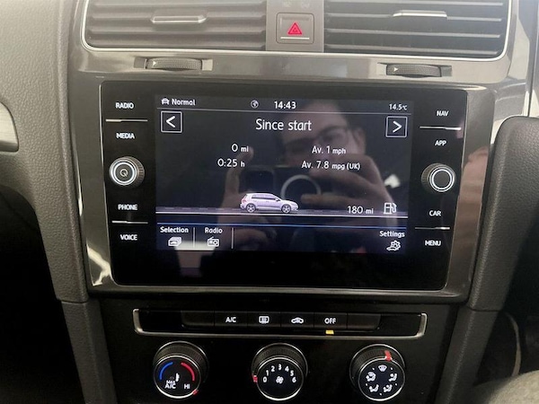 Used Volkswagen Golf 2017 for sale - 76209382: Photo 23
