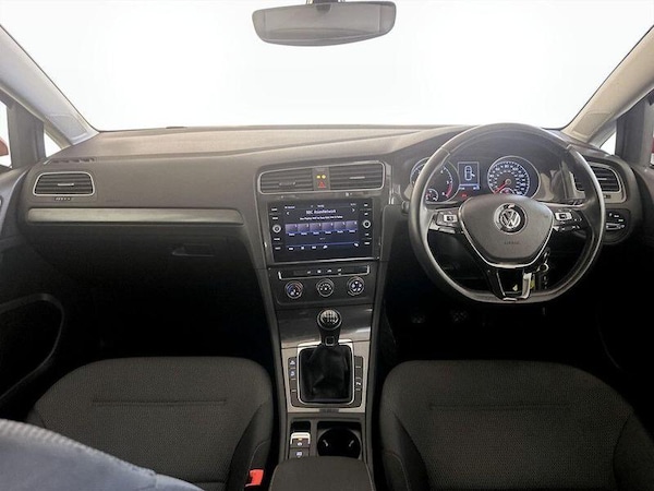 Used Volkswagen Golf 2017 for sale - 76209382: Photo 3