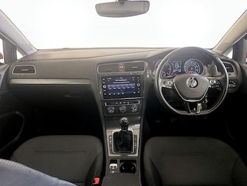 Used Volkswagen Golf 2017 for sale - 76209382: Photo 3