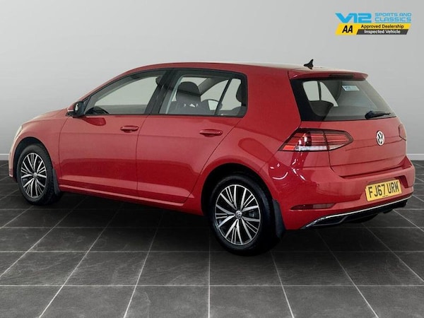 Used Volkswagen Golf 2017 for sale - 76209382: Photo 8