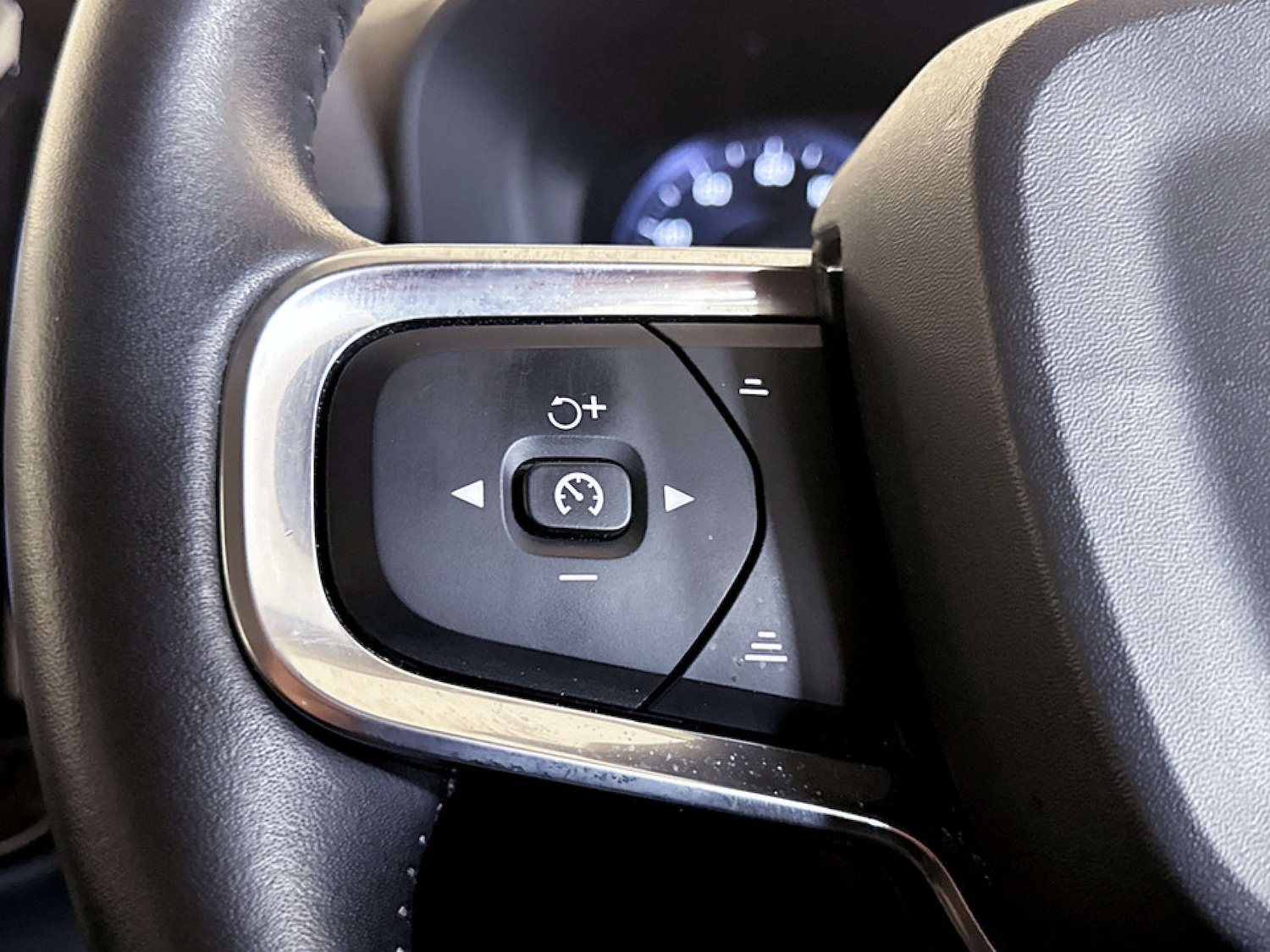 Used Volvo XC40 2018 for sale - 77350543: Photo 18