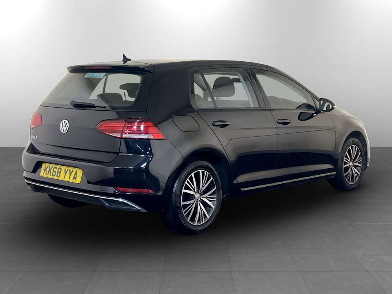 Used Volkswagen Golf 2019 for sale - 77185474: Photo 10