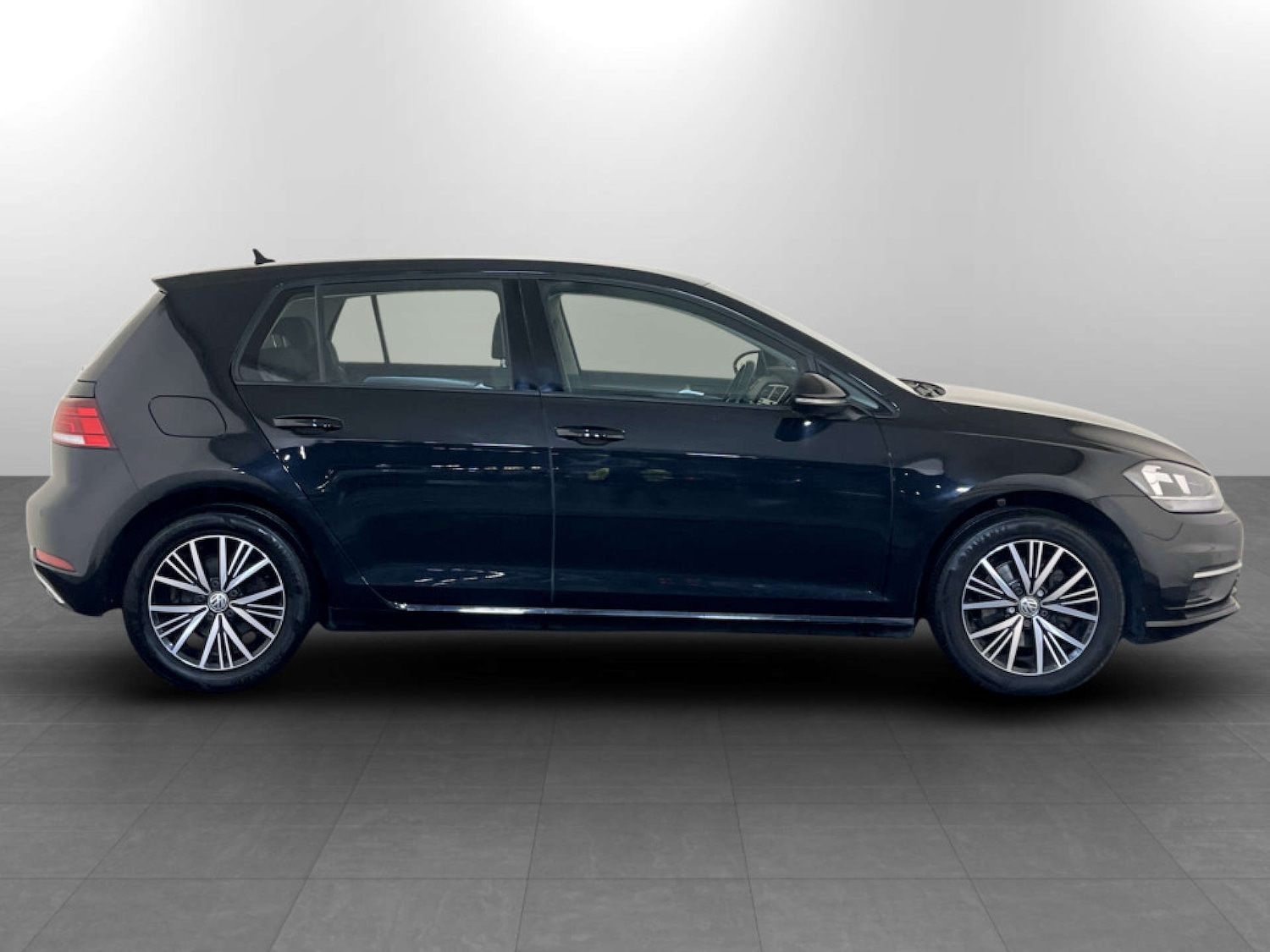 Used Volkswagen Golf 2019 for sale - 77185474: Photo 11