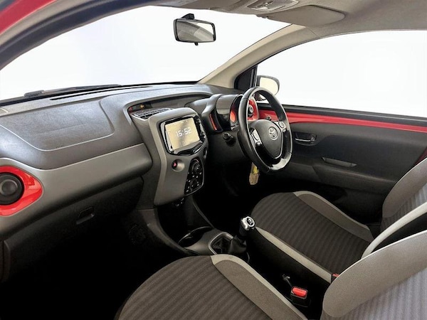 Used Toyota AYGO 2019 for sale - 76154250: Photo 12