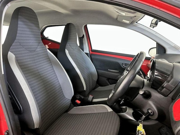 Used Toyota AYGO 2019 for sale - 76154250: Photo 13